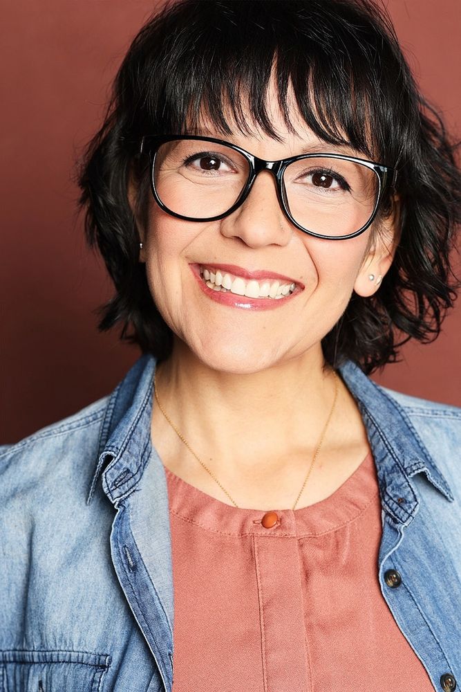 Get Noticed With a Good Headshot